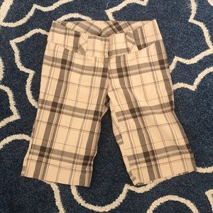 SZ small Bermuda shorts